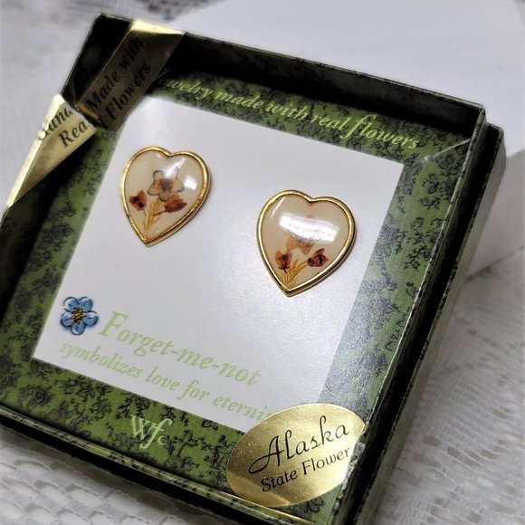 Heart shape Earrings Made w/ Real Flowers Forget me nots - Picture 3 of 6